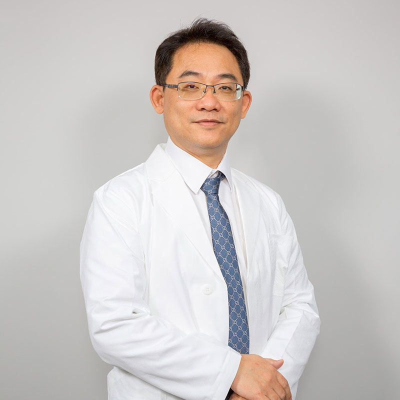 許鴻騰 院長